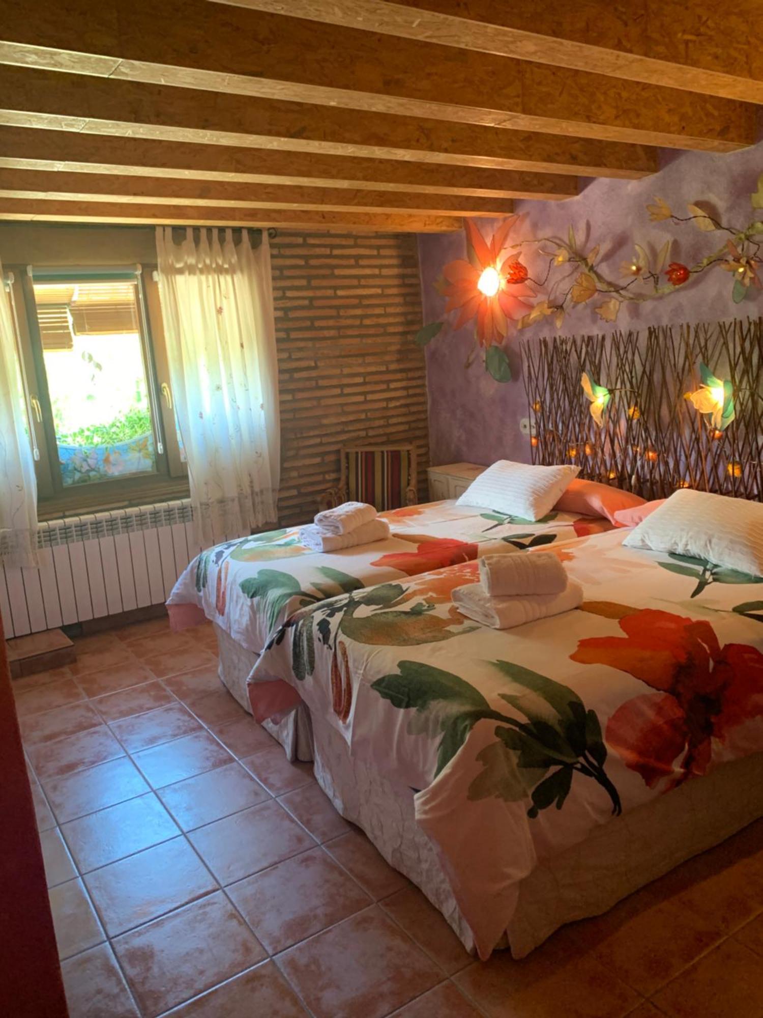 Casa El Pelaire Pensionat Perarrua Exteriör bild